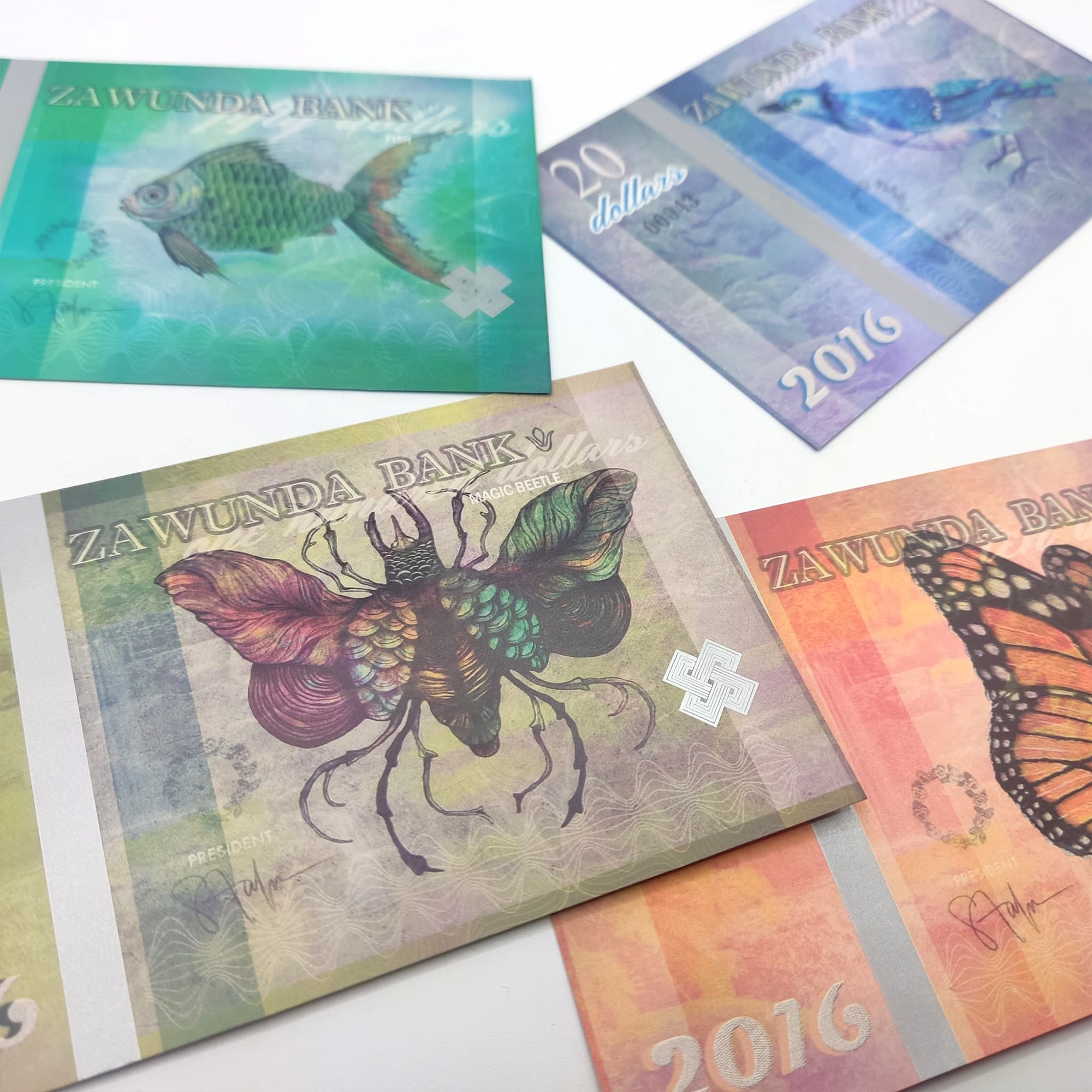 Billetes de Fantasía. 4 billetes fabricados en polímero conmemorativos de la fauna