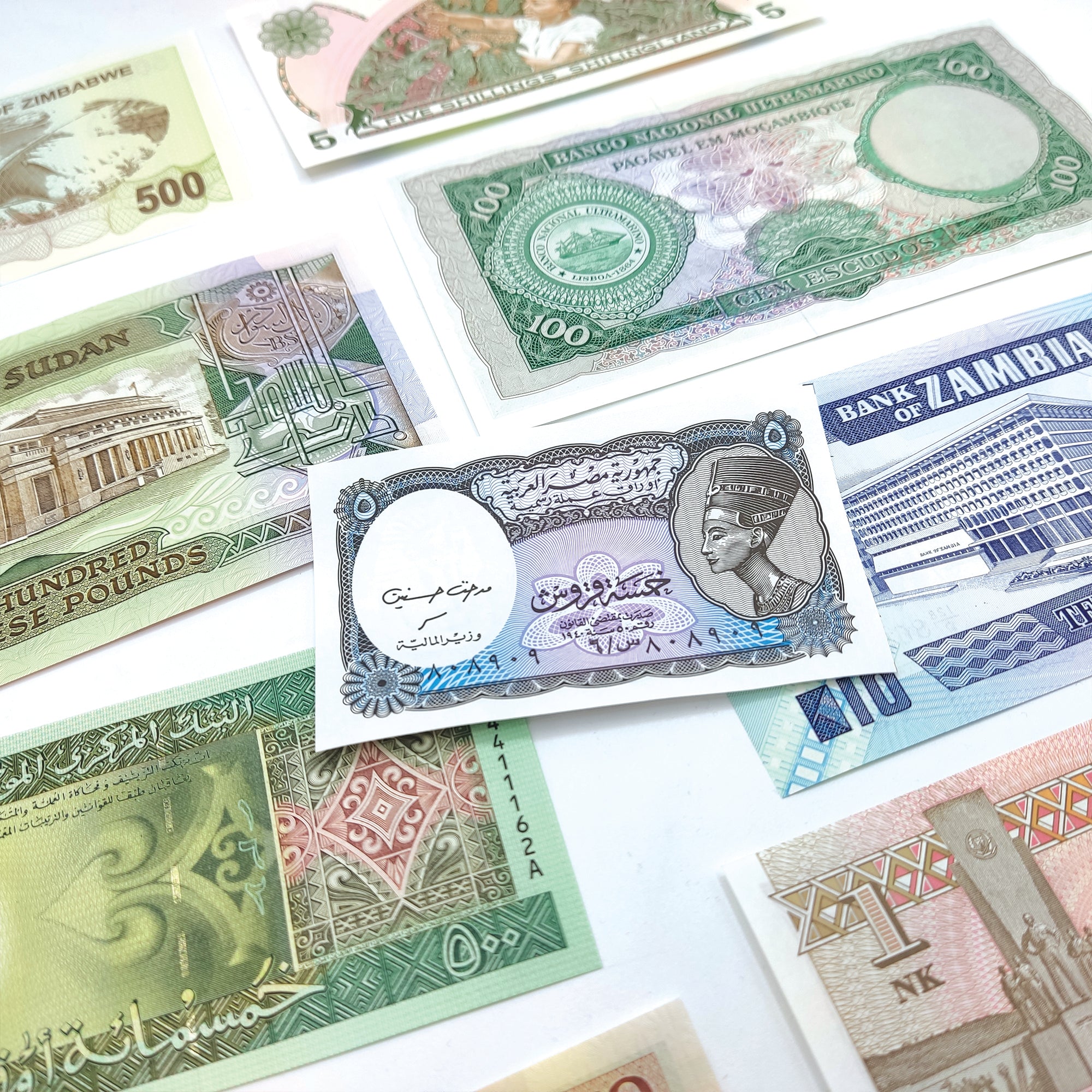 World Paper Money - 10 Banknotes from Africa