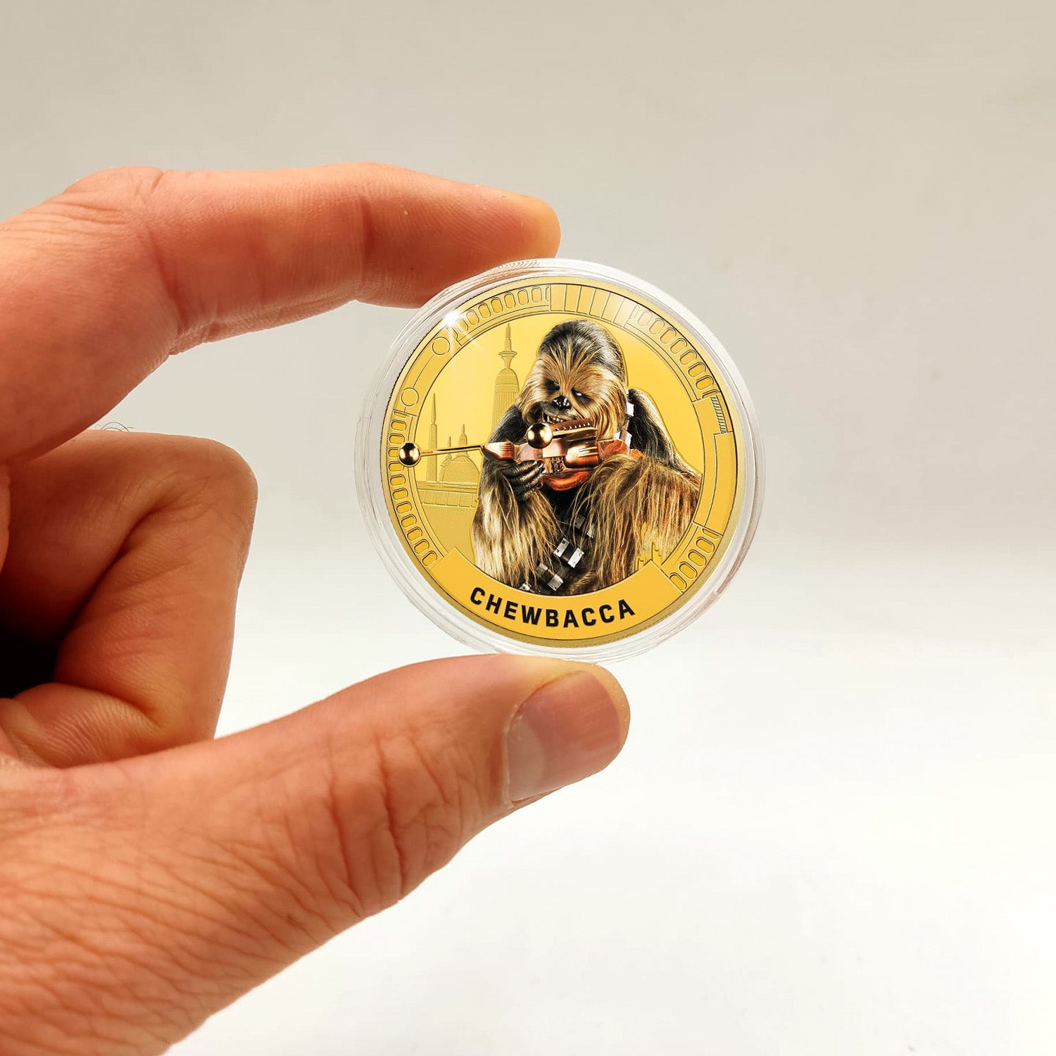 Star Wars Trilogía Original Episodios IV - VI - Chewbacca - Medalla conmemorativa acuñada con baño en Oro 24 quilates  - 44mm