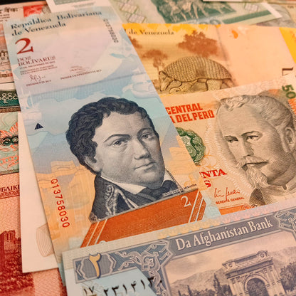 Colección de monedas del mundo: 100 billetes diferentes 